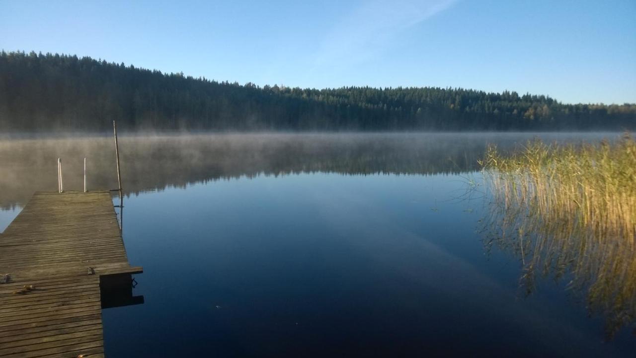 Vanha-Paelsilae Lakeside Farm Bed & Breakfast Kuhmoinen ภายนอก รูปภาพ